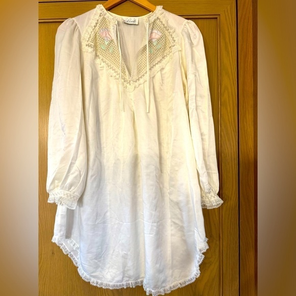 Vintage Nicole Shortie Tie Front Lace Detail Nightdress / Petite / Medium - Picture 1 of 16